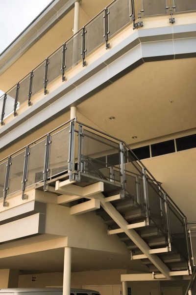 Custom Railing - (16)