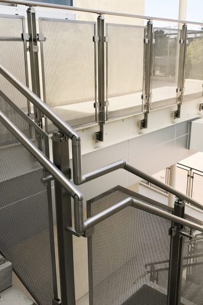 Custom Railing - (23)