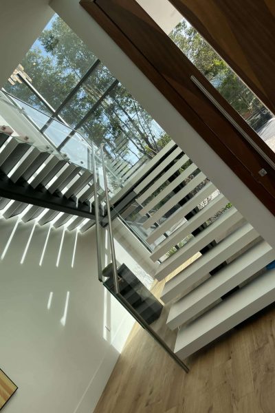U-Shaped Stairs - 4