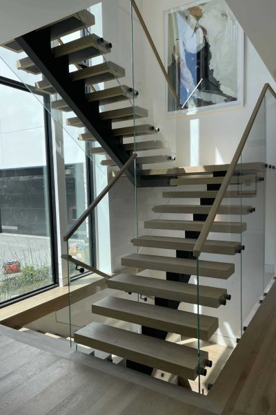 U-Shaped Stairs - 23