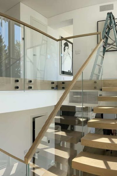 U-Shaped Stairs - 19