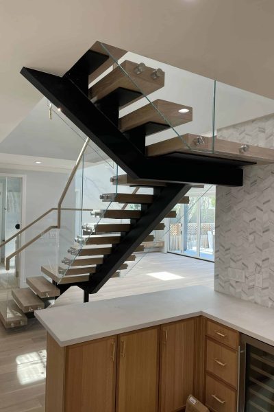 U-Shaped Stairs - 27