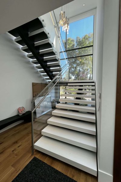 U-Shaped Stairs - 15