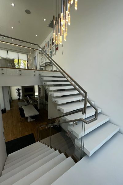 U-Shaped Stairs - 14