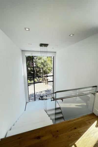 U-Shaped Stairs - 13