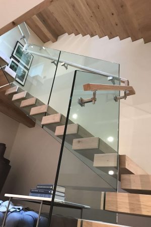 L-Shaped Stairs - 4